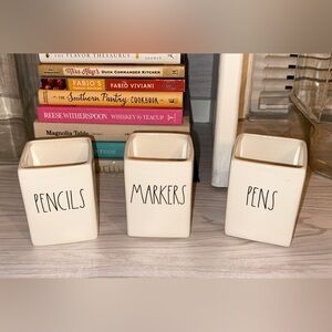 RAE DUNN Ceramic 3 Pc Desk/Office Organizers
Pens/Markers/Pencils Holders